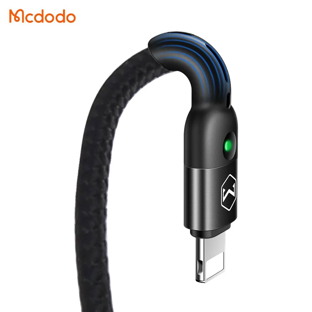 Câble Data USB vers Lightning Mcdodo (avec LED) 1.8m Noir — vue 2
